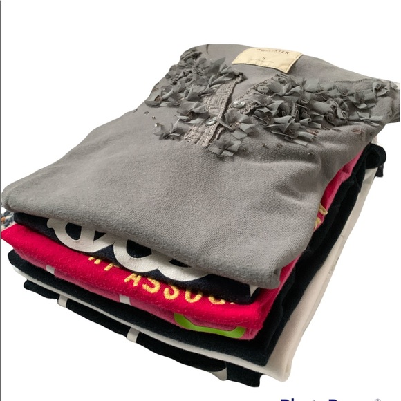 Hollister Tops - ❤️❤️❤️LOT OF 7 HOLLISTER CALIFORNIA T SHIRTS, size S❤️❤️❤️ w/bonus sweatshirt